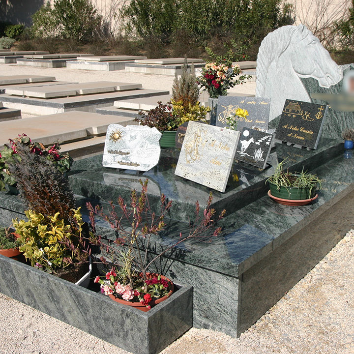 Marbrerie funéraire en granit du Brésil Arthur Créations